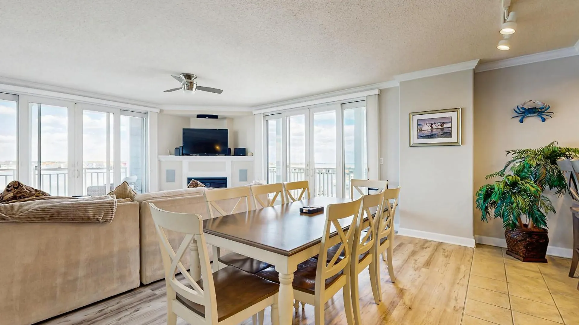 Emerson Towers Ocean City 0*,